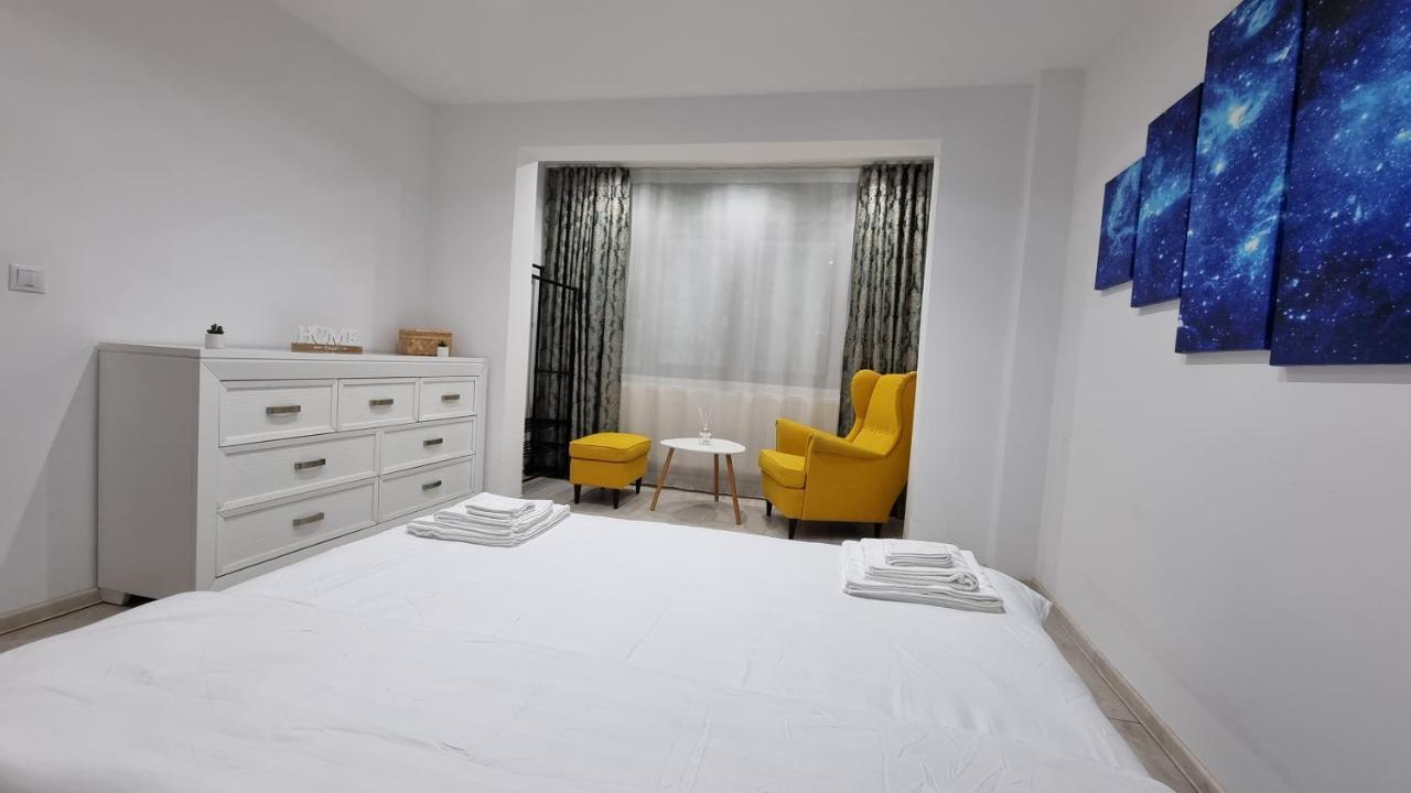 Stone Bridge Apartment Iasi Buitenkant foto