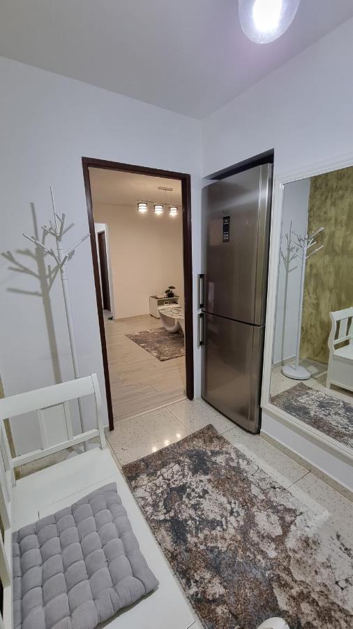 Stone Bridge Apartment Iasi Buitenkant foto